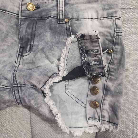 Grey jeans shorts - Picture 5 of 5